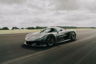 Koenigsegg Jesko Absolut Record 2 400x267 1
